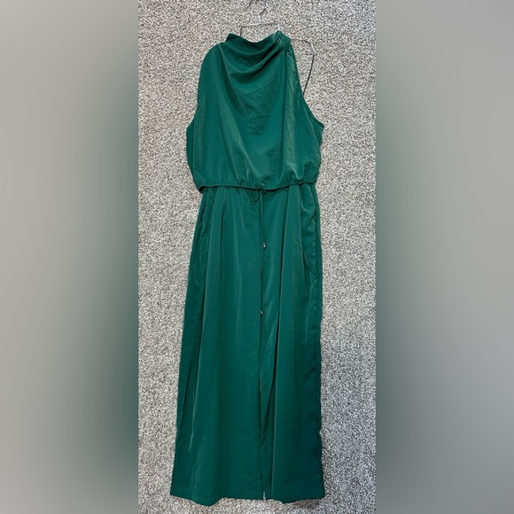 NWT Sleeveless Mock Neck Crop Tops Wide Leg Pants Set Size Large - Picture 3 of 5